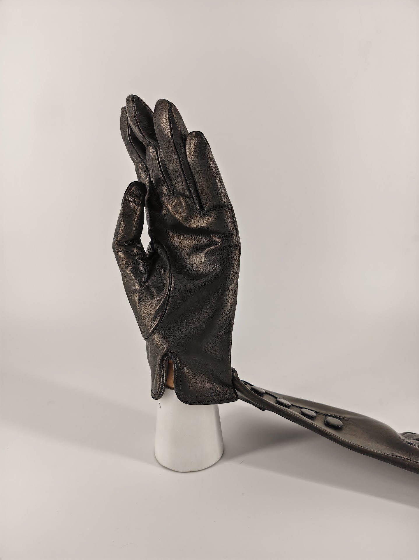 Carolina . Bottoni . Cashmere