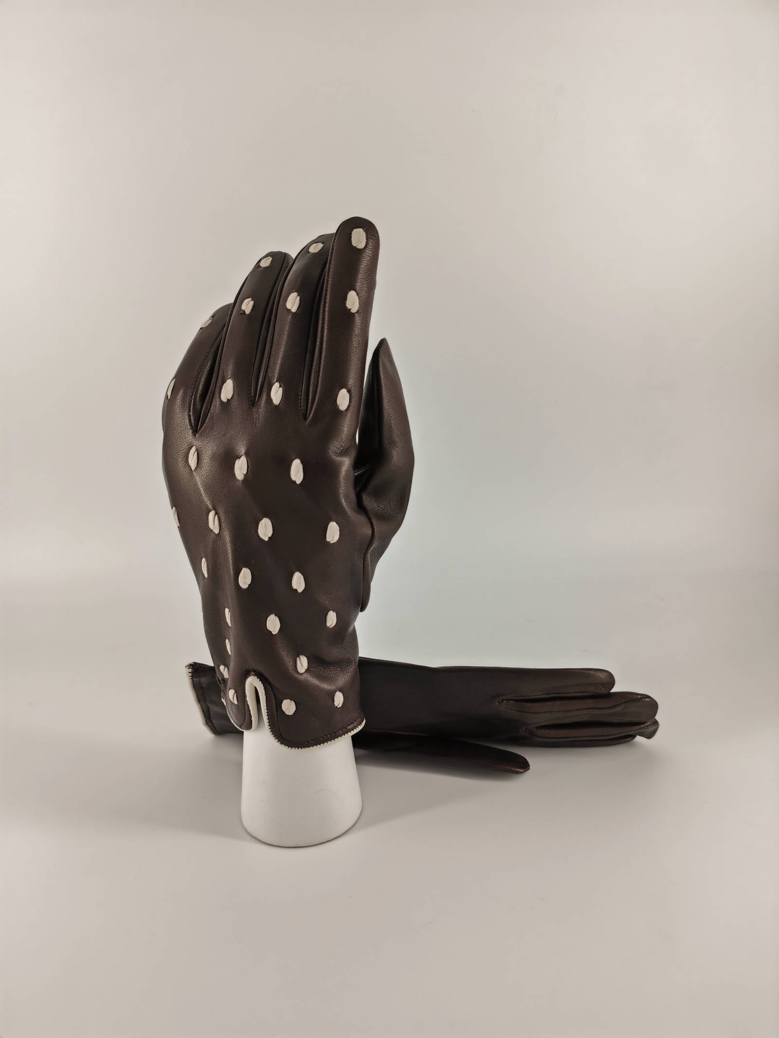 Emma . Pois . Cashmere