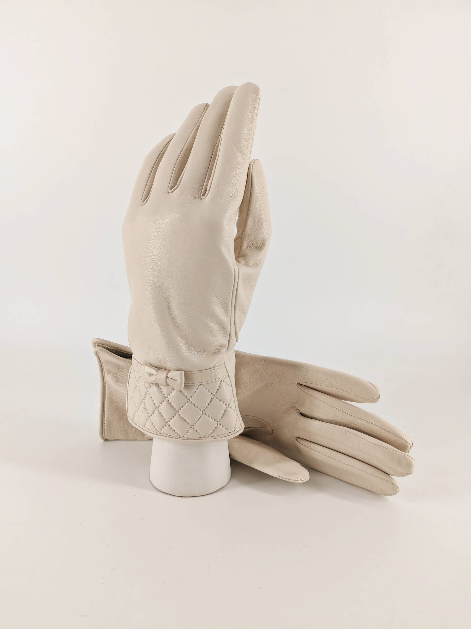 Beatrice . Fiocchino . Cashmere