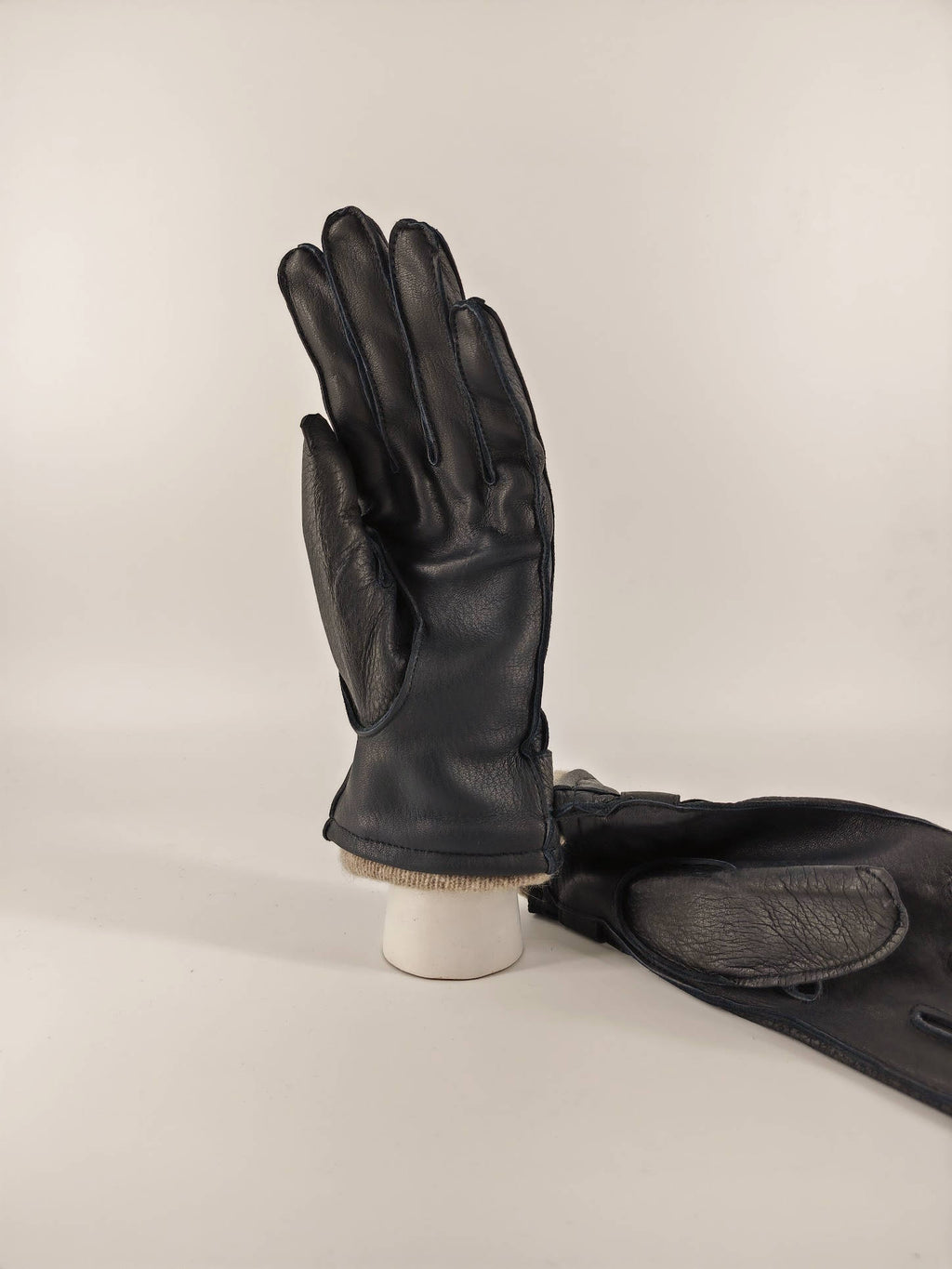 Raffaella . Deer Leather Strap . Cashmere