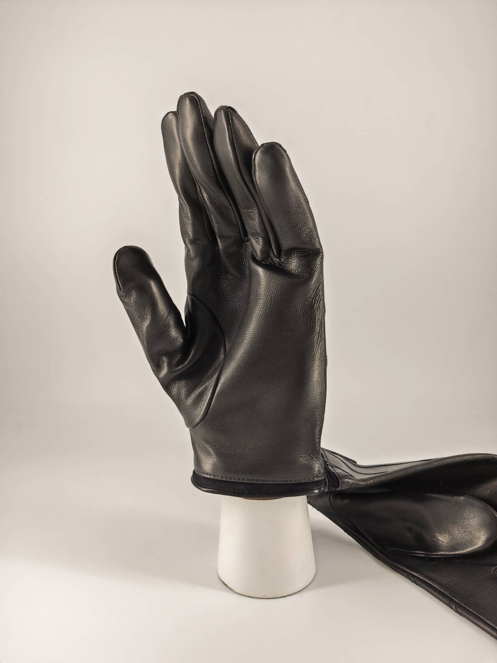 Vittorio . Crossed Lines