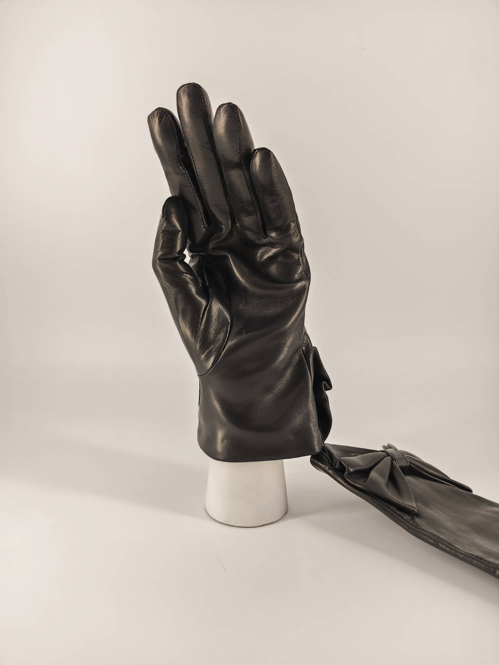 Gemma . Bow . Cashmere