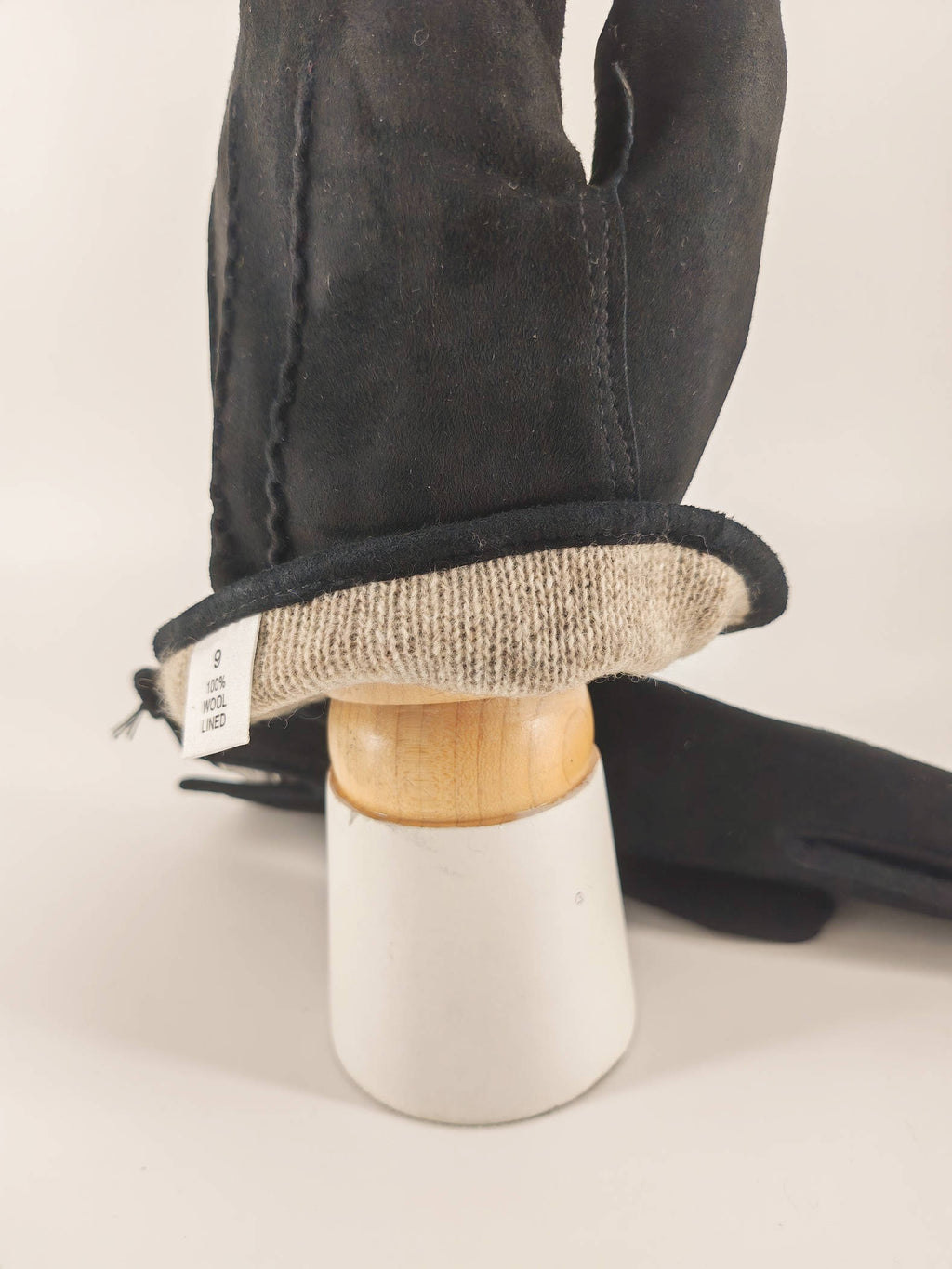 Francesco . Suede . Cashmere