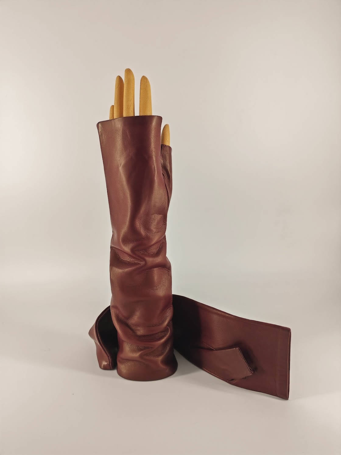 Carmela . Long Half Fingers . Silk