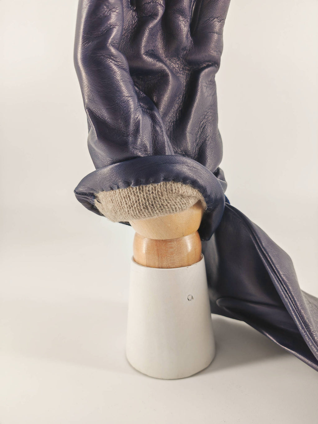 Cinzia . Borchie . Cashmere