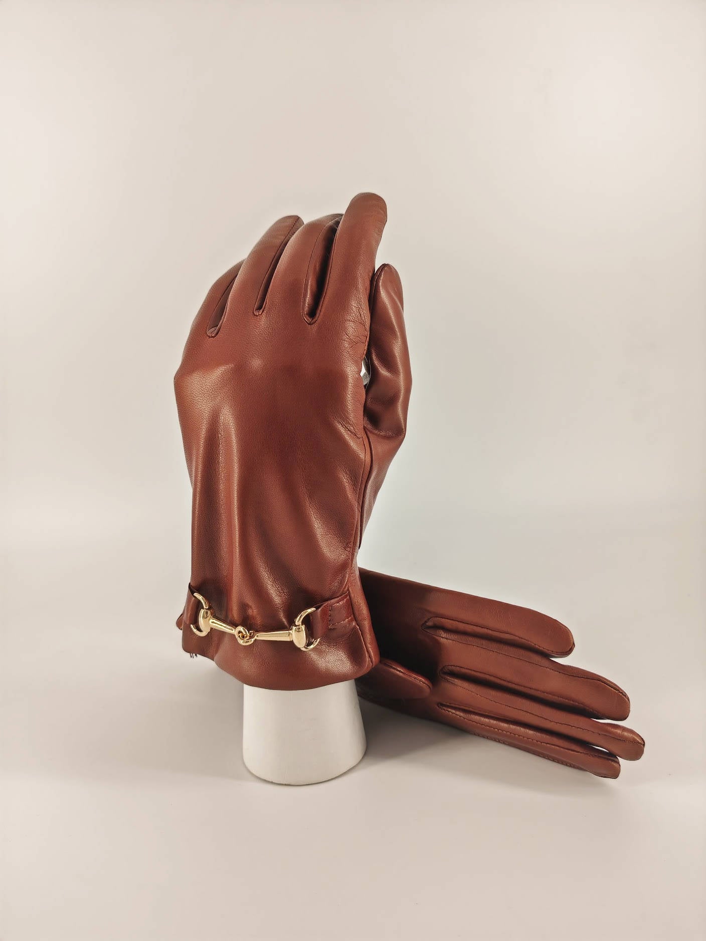 Lisa . Morsetto . Cashmere