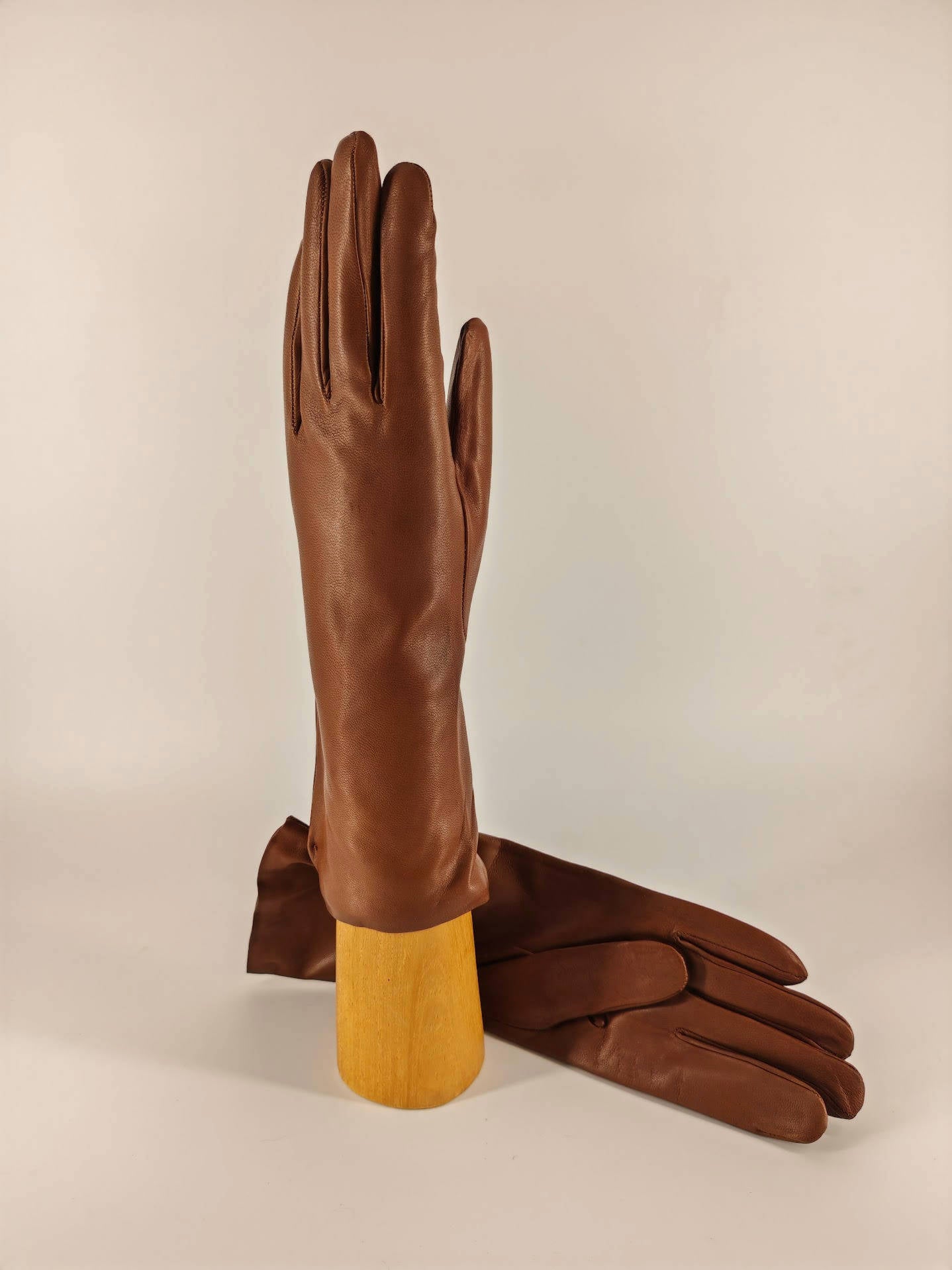 Costanza . Lunghi 4 Pollici . Cashmere