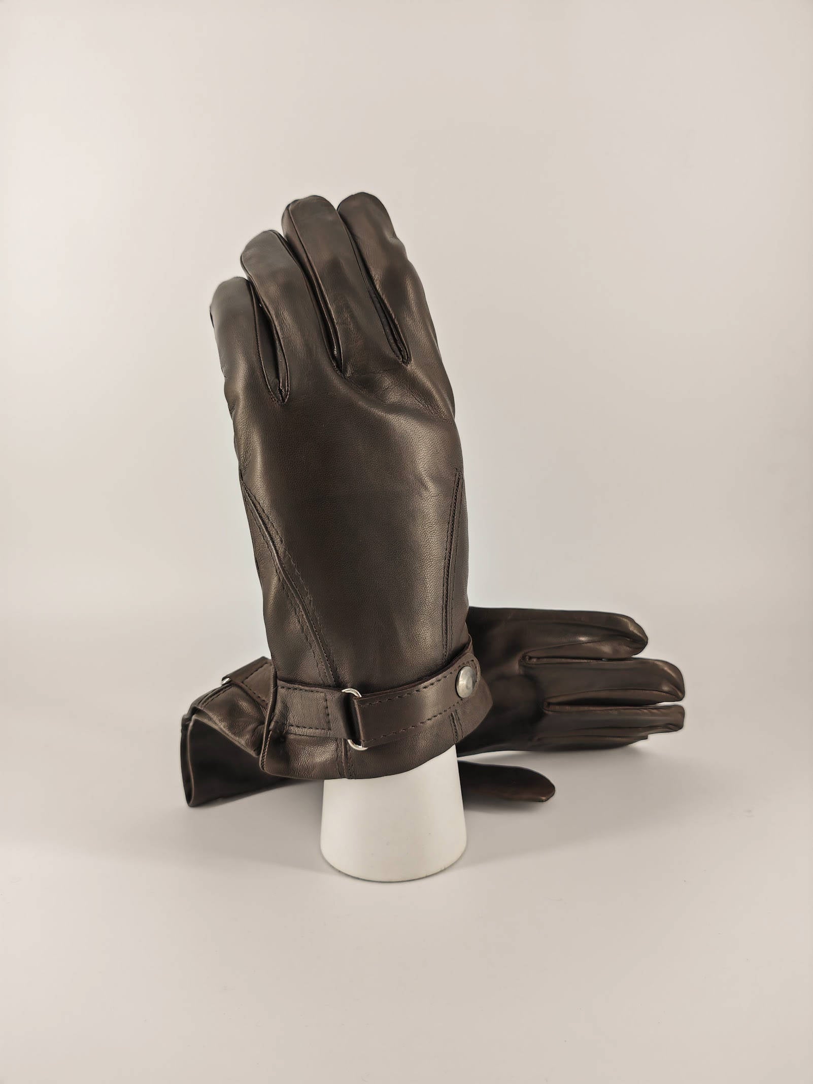 Augusto . Bottone Sopra . Cashmere