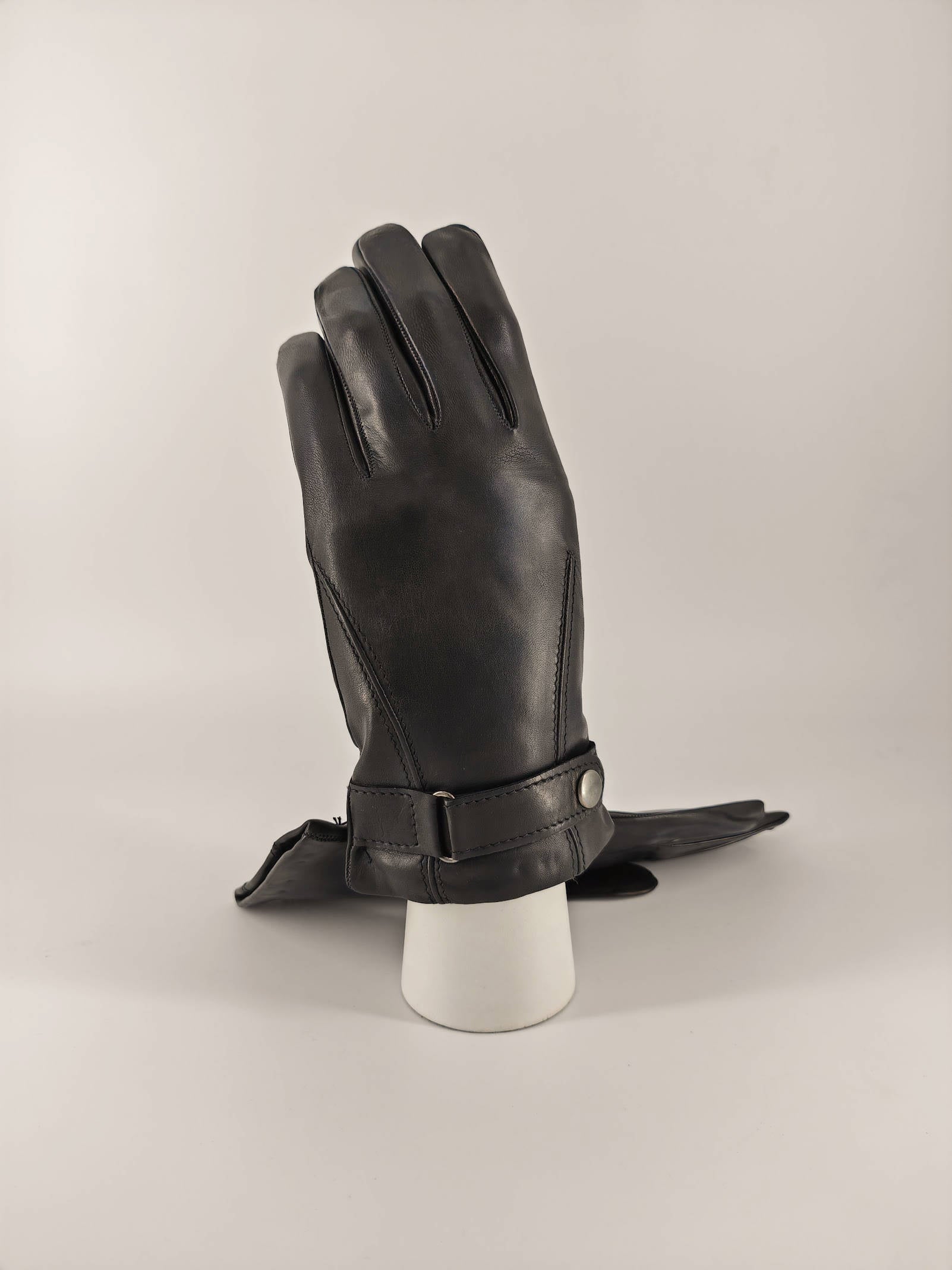 Augusto . Bottone Sopra . Cashmere