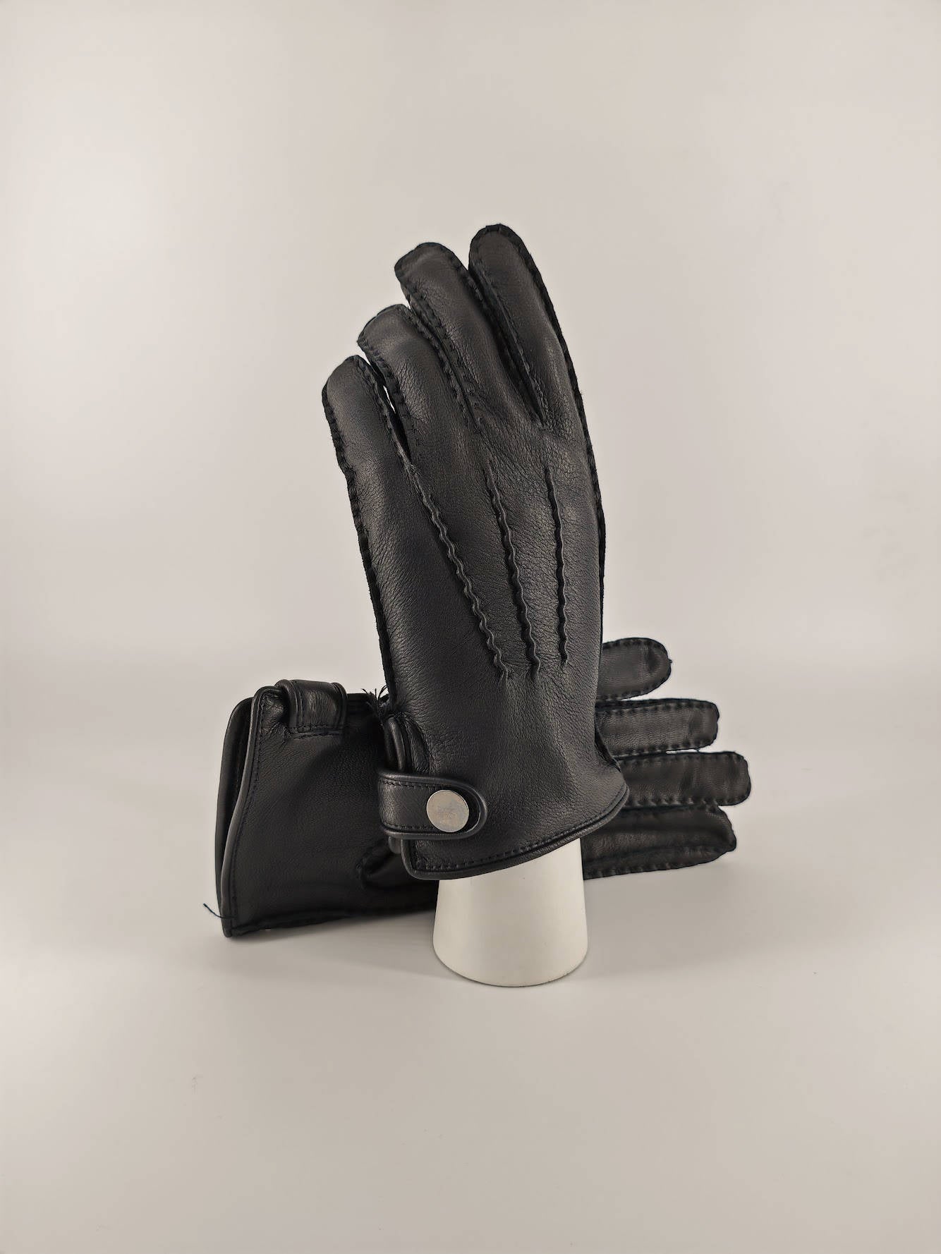 Michelangelo . Pelle di Cervo Bottone . Cashmere