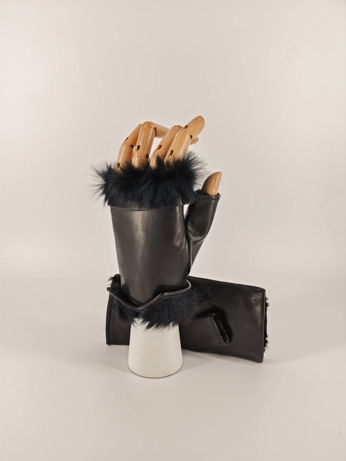 Bianca . Pelliccia Mezze Dita