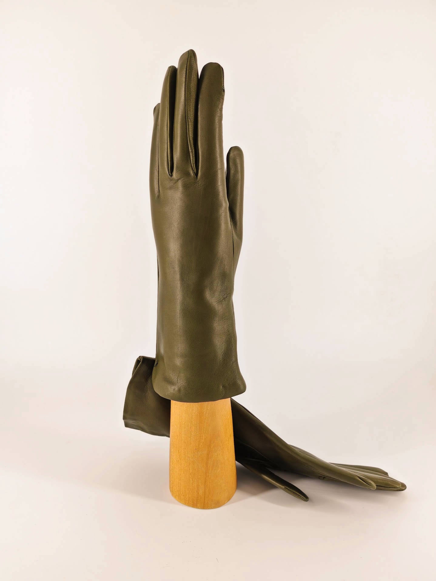 Costanza . Lunghi 4 Pollici . Cashmere