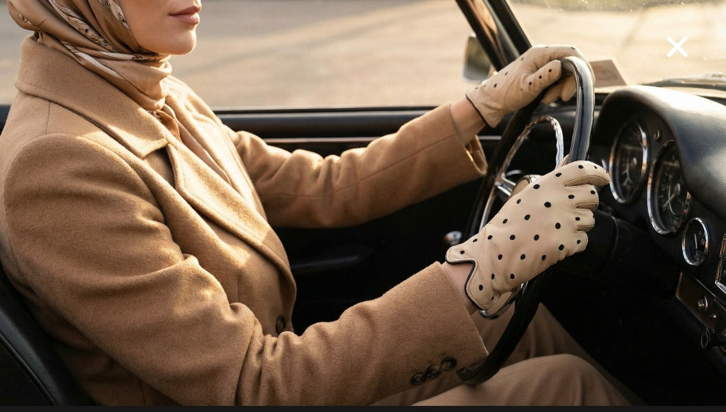 Emma . Dots . Cashmere