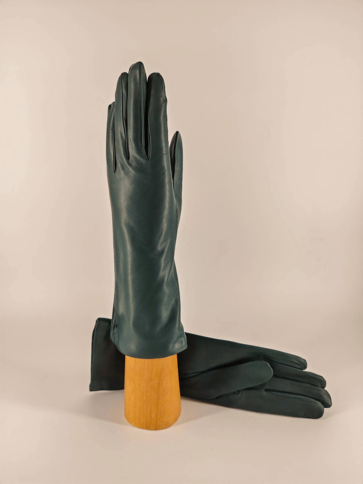 Costanza . Lunghi 4 Pollici . Cashmere