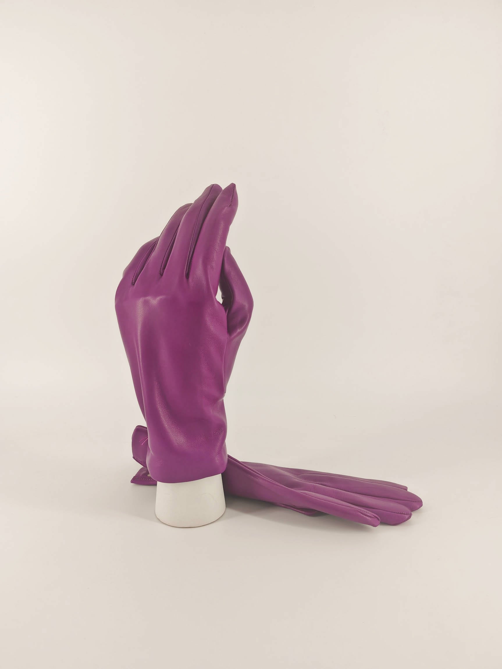 Carla . Classic . Cashmere